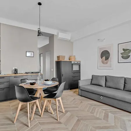 Ven54 -loreto - Duomo- Modern - - Bright ミラノ