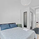 Ven54 -loreto - Duomo- Modern - - Bright * מילאנו