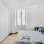 Ven54 -loreto - Duomo- Modern - - Bright מילאנו